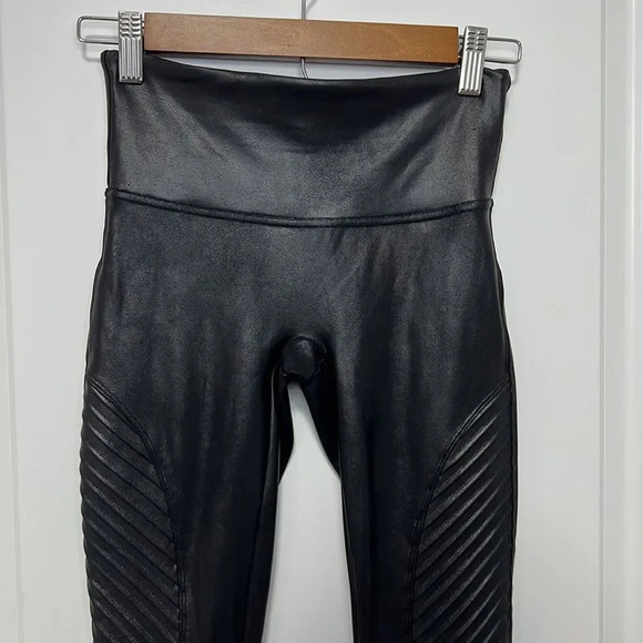 Spanx Black Vegan Leather Moto Leggings size Small - Picture 6 of 12